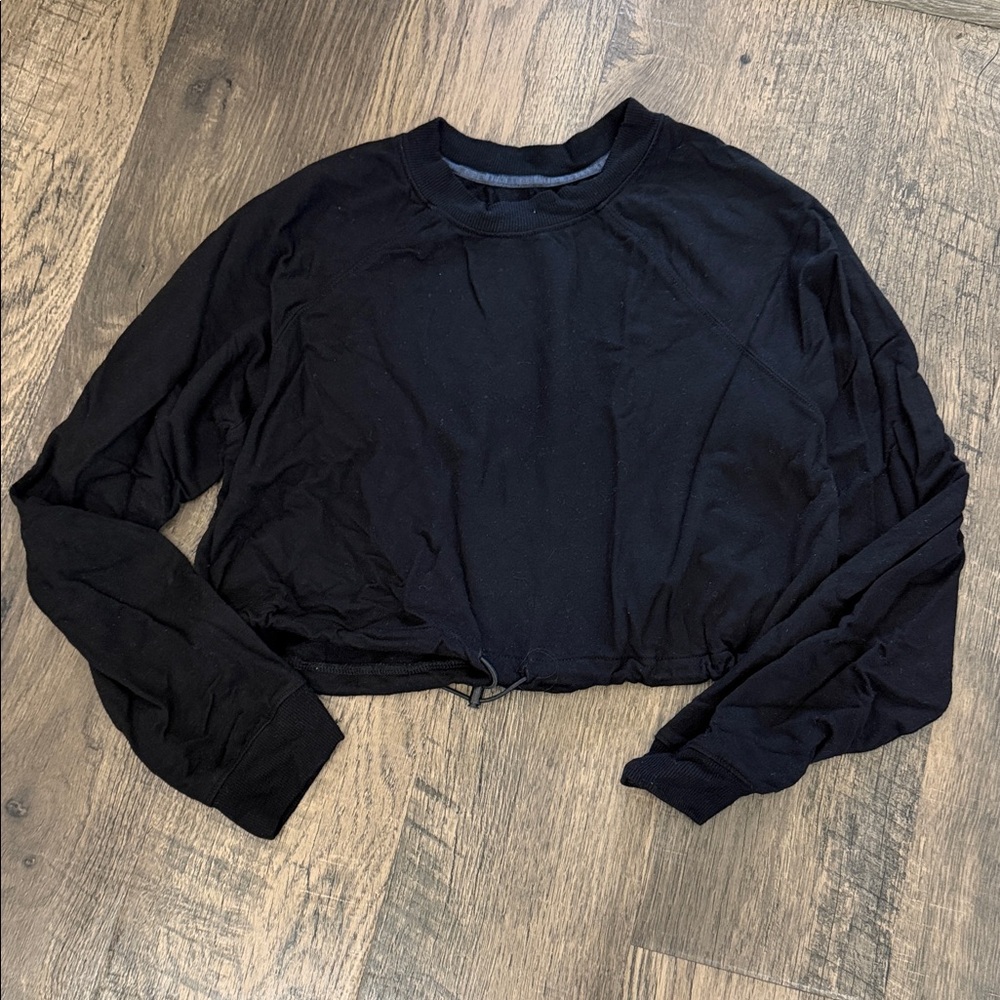 AE Tachma Tech Cropped Black Women's Drawstring Hem Sweatshirt